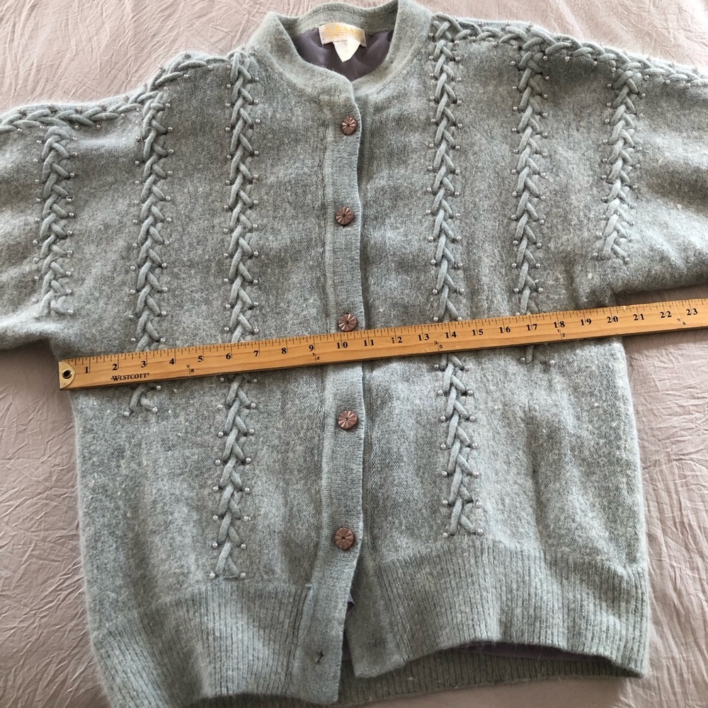 Beautiful Vintage Pastel Blue Pure Angora Fuzzy Pearl Cardigan Sweater Size L - Picture 8 of 12